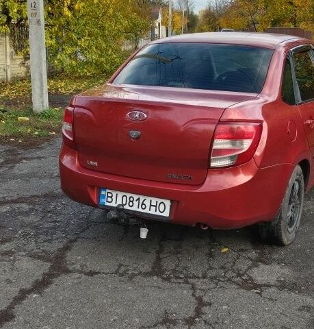 ВАЗ Гранта 2013 у Хороле на Automoto.ua Червоний ВАЗ Гранта, об'ємом двигуна 1.6 л та пробігом 175 тис. км за 2650 $, фото 4 на Automoto.ua