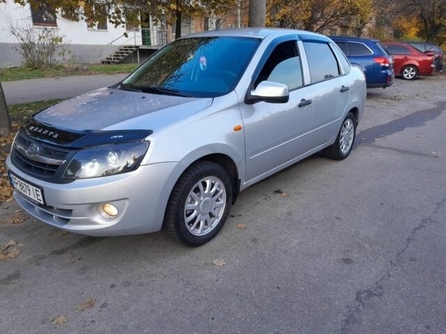 Серый ВАЗ Гранта, объемом двигателя 1.6 л и пробегом 198 тыс. км за 3200 $, фото 10 на Automoto.ua