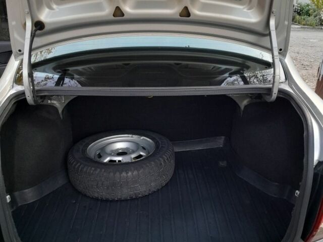 Серый ВАЗ Гранта, объемом двигателя 1.6 л и пробегом 198 тыс. км за 3200 $, фото 16 на Automoto.ua