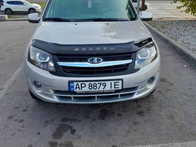 Серый ВАЗ Гранта, объемом двигателя 1.6 л и пробегом 198 тыс. км за 3200 $, фото 2 на Automoto.ua