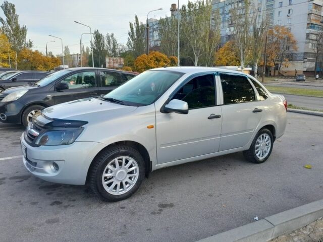 Серый ВАЗ Гранта, объемом двигателя 1.6 л и пробегом 198 тыс. км за 3200 $, фото 8 на Automoto.ua