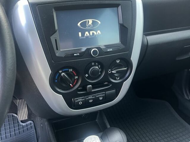 Сірий ВАЗ Гранта, об'ємом двигуна 1.6 л та пробігом 75 тис. км за 4300 $, фото 9 на Automoto.ua