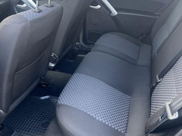 Сірий ВАЗ Гранта, об'ємом двигуна 1.6 л та пробігом 75 тис. км за 4300 $, фото 13 на Automoto.ua