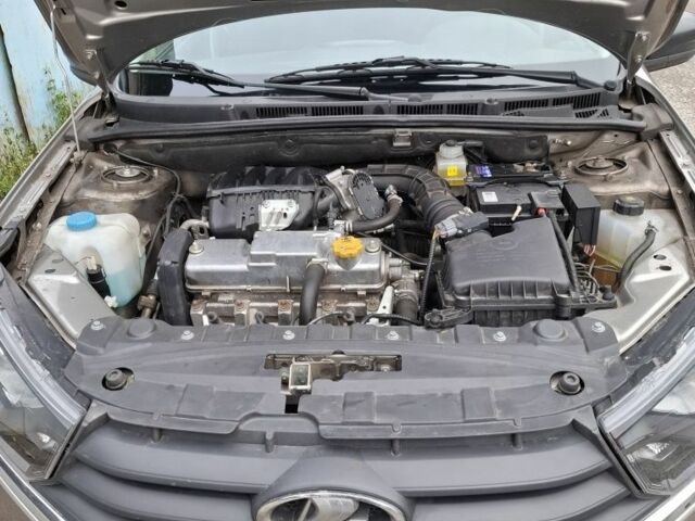 Серый ВАЗ Гранта, объемом двигателя 1 л и пробегом 23 тыс. км за 5999 $, фото 3 на Automoto.ua