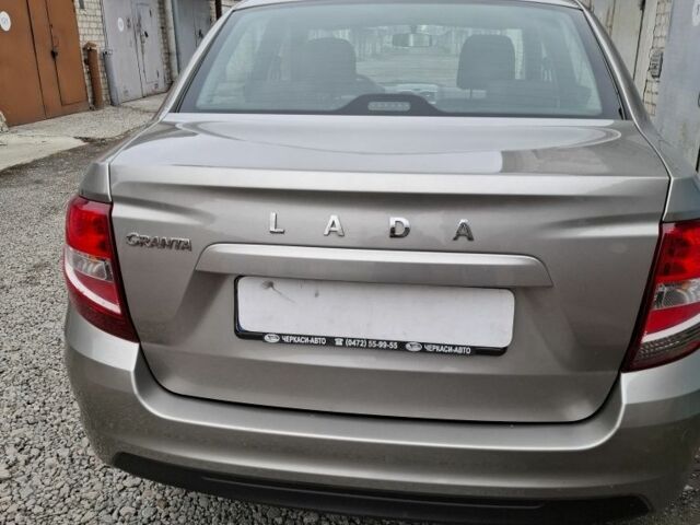 Серый ВАЗ Гранта, объемом двигателя 1 л и пробегом 23 тыс. км за 5999 $, фото 1 на Automoto.ua