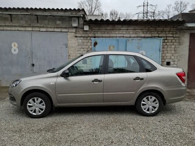 Серый ВАЗ Гранта, объемом двигателя 1 л и пробегом 23 тыс. км за 5999 $, фото 16 на Automoto.ua