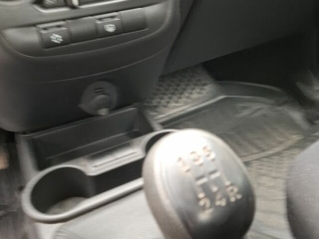 Серый ВАЗ Гранта, объемом двигателя 1 л и пробегом 23 тыс. км за 5999 $, фото 5 на Automoto.ua