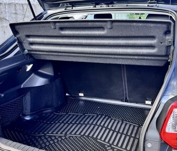 Сірий ВАЗ Гранта, об'ємом двигуна 1.6 л та пробігом 42 тис. км за 8450 $, фото 14 на Automoto.ua