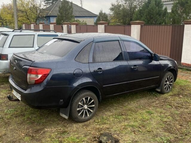 ВАЗ Гранта 2012 у Изюме на Automoto.ua Синій ВАЗ Гранта, об'ємом двигуна 1.6 л та пробігом 160 тис. км за 3800 $, фото 1 на Automoto.ua