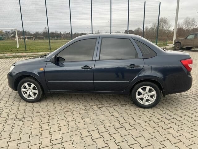 Синий ВАЗ Гранта, объемом двигателя 1.6 л и пробегом 96 тыс. км за 3800 $, фото 6 на Automoto.ua