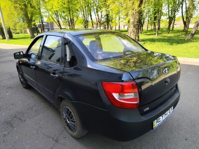 Синий ВАЗ Гранта, объемом двигателя 1.6 л и пробегом 74 тыс. км за 3500 $, фото 3 на Automoto.ua