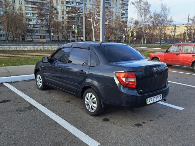 Синій ВАЗ Гранта, об'ємом двигуна 1.6 л та пробігом 267 тис. км за 1850 $, фото 2 на Automoto.ua