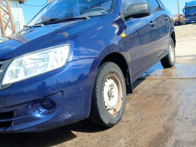 Синий ВАЗ Гранта, объемом двигателя 1.6 л и пробегом 1000 тыс. км за 2200 $, фото 4 на Automoto.ua