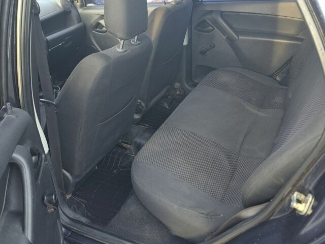 Синій ВАЗ Гранта, об'ємом двигуна 1.6 л та пробігом 267 тис. км за 1850 $, фото 7 на Automoto.ua