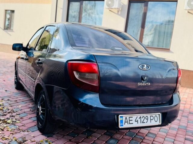 Синий ВАЗ Гранта, объемом двигателя 1.6 л и пробегом 140 тыс. км за 1850 $, фото 5 на Automoto.ua