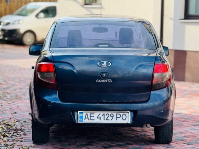 Синий ВАЗ Гранта, объемом двигателя 1.6 л и пробегом 140 тыс. км за 1850 $, фото 4 на Automoto.ua