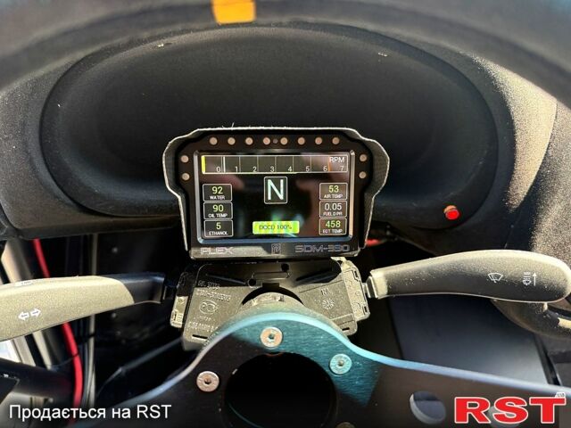 Белый ВАЗ Kalina, объемом двигателя 2 л и пробегом 10 тыс. км за 58000 $, фото 3 на Automoto.ua