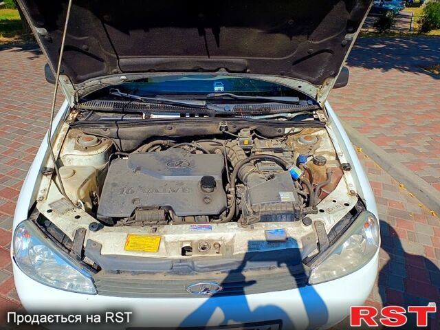 Белый ВАЗ Kalina, объемом двигателя 1.4 л и пробегом 117 тыс. км за 2999 $, фото 6 на Automoto.ua