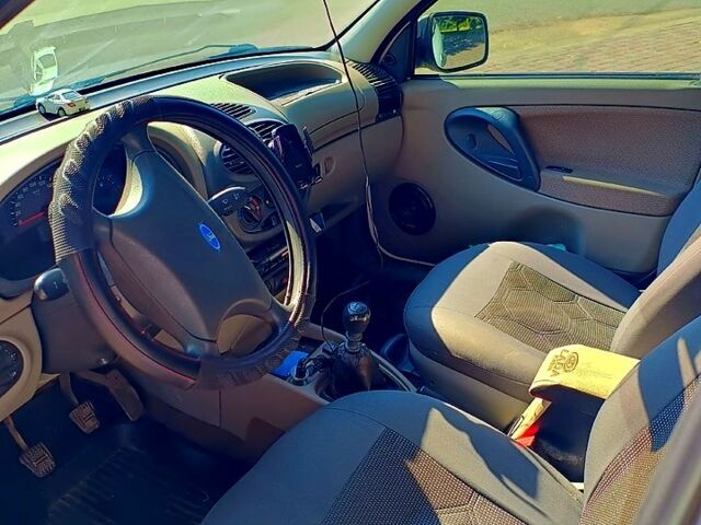 Белый ВАЗ Kalina, объемом двигателя 1.4 л и пробегом 117 тыс. км за 2999 $, фото 4 на Automoto.ua