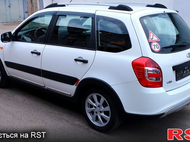 Белый ВАЗ Kalina, объемом двигателя 1.6 л и пробегом 101 тыс. км за 5800 $, фото 1 на Automoto.ua