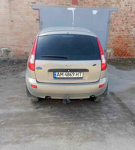 Бежевый ВАЗ Kalina, объемом двигателя 1.6 л и пробегом 195 тыс. км за 1950 $, фото 3 на Automoto.ua