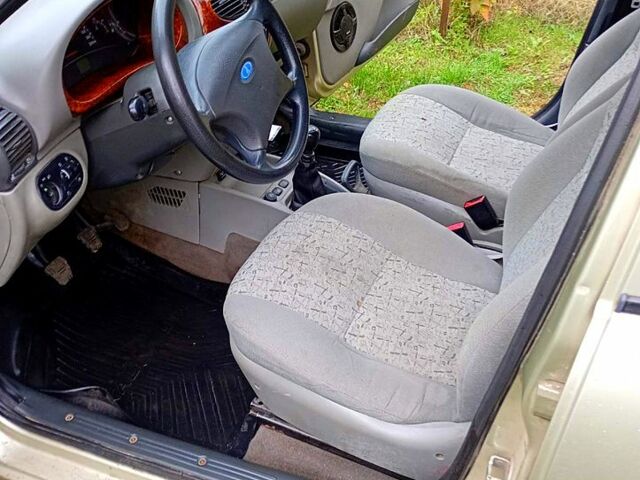 Бежевый ВАЗ Kalina, объемом двигателя 1.6 л и пробегом 183 тыс. км за 1200 $, фото 8 на Automoto.ua