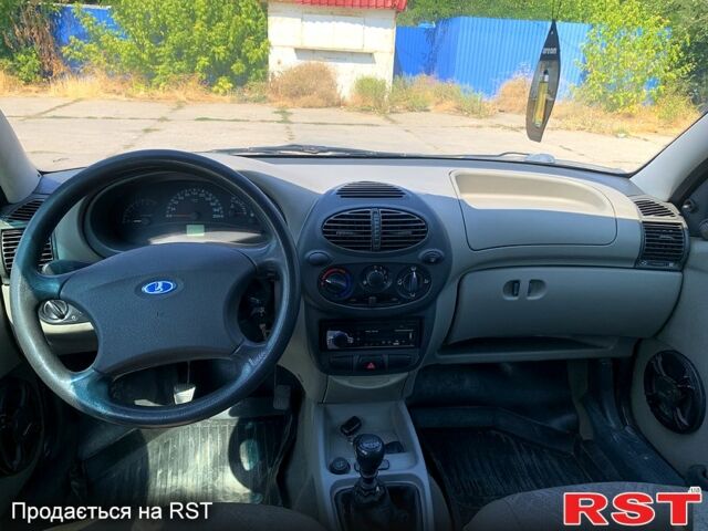 Бежевый ВАЗ Kalina, объемом двигателя 1.6 л и пробегом 113 тыс. км за 2500 $, фото 6 на Automoto.ua