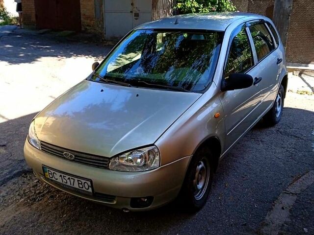 Бежевый ВАЗ Kalina, объемом двигателя 1.6 л и пробегом 149 тыс. км за 1900 $, фото 1 на Automoto.ua