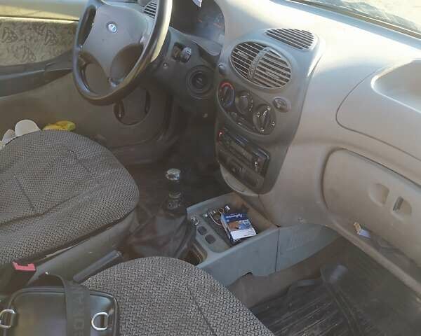 Бежевый ВАЗ Калина, объемом двигателя 1.6 л и пробегом 537 тыс. км за 800 $, фото 4 на Automoto.ua