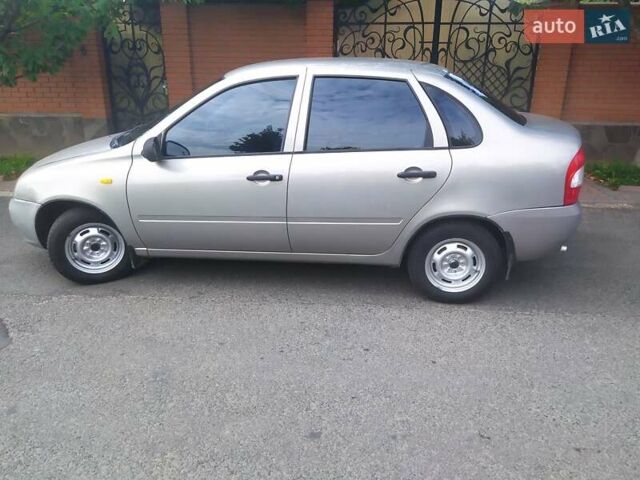 Бежевый ВАЗ Калина, объемом двигателя 1.6 л и пробегом 54 тыс. км за 2500 $, фото 9 на Automoto.ua