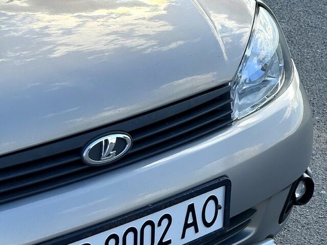 Бежевый ВАЗ Kalina, объемом двигателя 1.6 л и пробегом 184 тыс. км за 3000 $, фото 7 на Automoto.ua