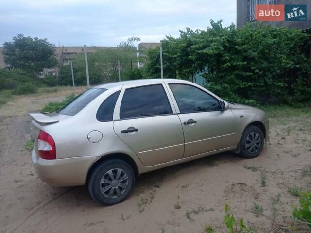 Бежевый ВАЗ Калина, объемом двигателя 1.6 л и пробегом 220 тыс. км за 1800 $, фото 2 на Automoto.ua