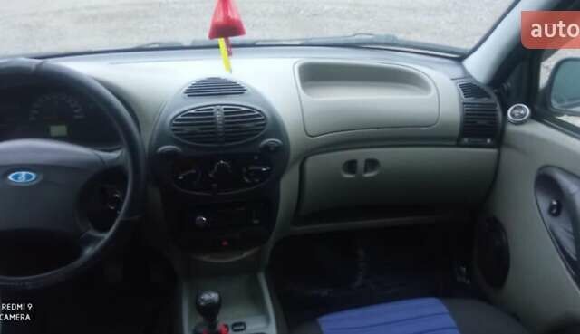 Бежевый ВАЗ Калина, объемом двигателя 1.6 л и пробегом 122 тыс. км за 2100 $, фото 4 на Automoto.ua