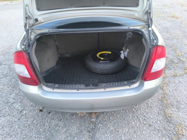 Бежевый ВАЗ Калина, объемом двигателя 1.6 л и пробегом 140 тыс. км за 2200 $, фото 7 на Automoto.ua