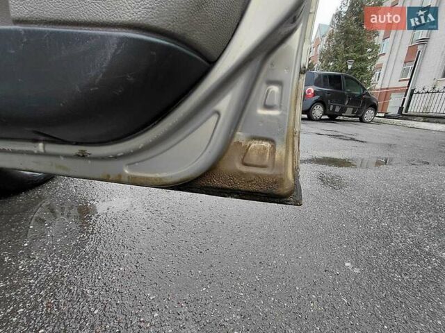 Бежевий ВАЗ Калина, об'ємом двигуна 1.6 л та пробігом 155 тис. км за 2100 $, фото 17 на Automoto.ua