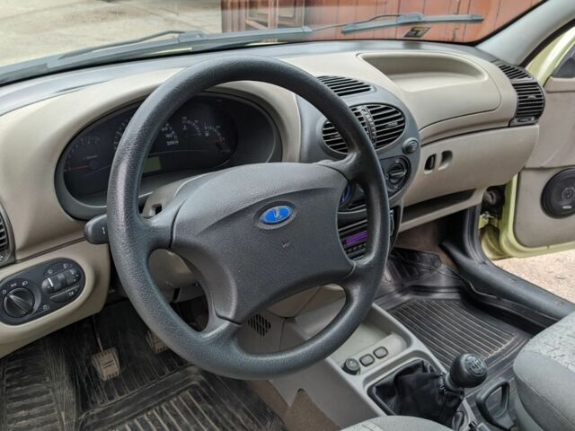 Бежевый ВАЗ Калина, объемом двигателя 1.6 л и пробегом 76 тыс. км за 3094 $, фото 2 на Automoto.ua