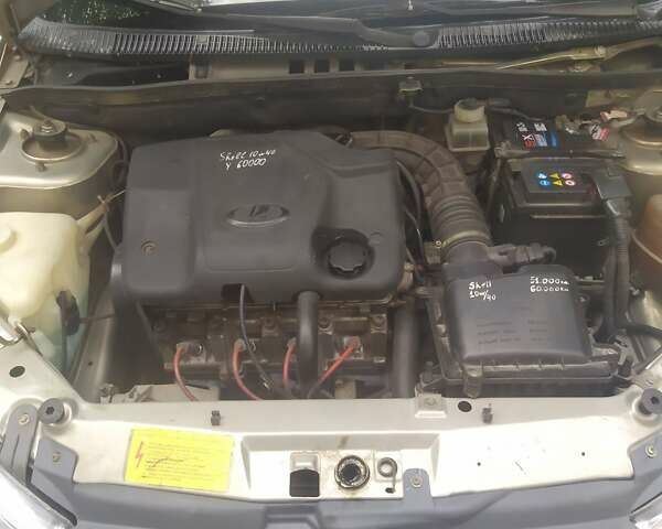 Бежевый ВАЗ Калина, объемом двигателя 1.6 л и пробегом 54 тыс. км за 2500 $, фото 3 на Automoto.ua