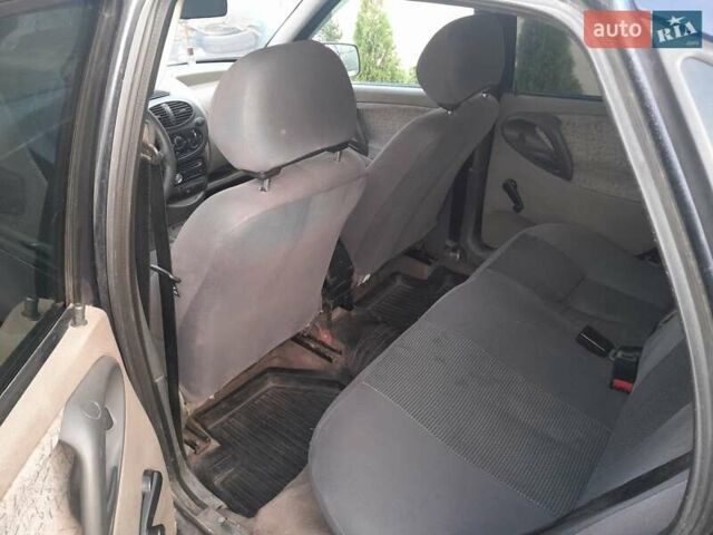 Бежевый ВАЗ Калина, объемом двигателя 1.6 л и пробегом 220 тыс. км за 1750 $, фото 4 на Automoto.ua