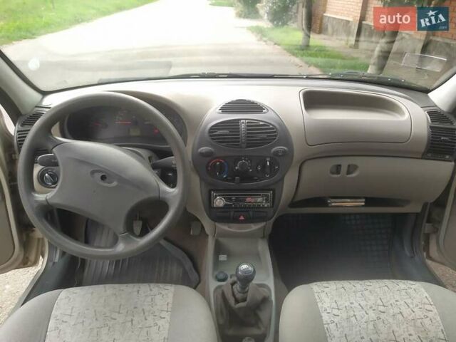 Бежевый ВАЗ Калина, объемом двигателя 1.6 л и пробегом 54 тыс. км за 2500 $, фото 14 на Automoto.ua