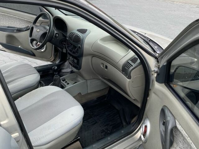 Бежевый ВАЗ Калина, объемом двигателя 0 л и пробегом 190 тыс. км за 1650 $, фото 12 на Automoto.ua