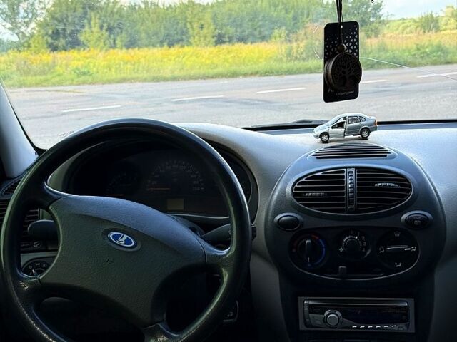 Бежевый ВАЗ Kalina, объемом двигателя 1.6 л и пробегом 184 тыс. км за 3000 $, фото 6 на Automoto.ua