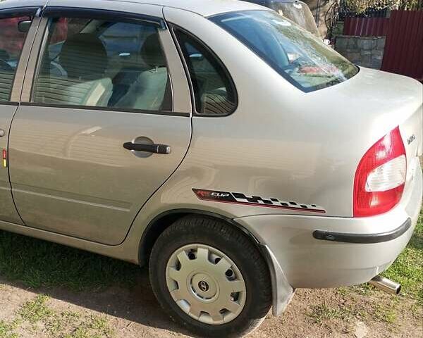 Бежевий ВАЗ Калина, об'ємом двигуна 1.6 л та пробігом 100 тис. км за 2000 $, фото 14 на Automoto.ua