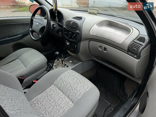 Бежевый ВАЗ Калина, объемом двигателя 1.6 л и пробегом 137 тыс. км за 1900 $, фото 11 на Automoto.ua