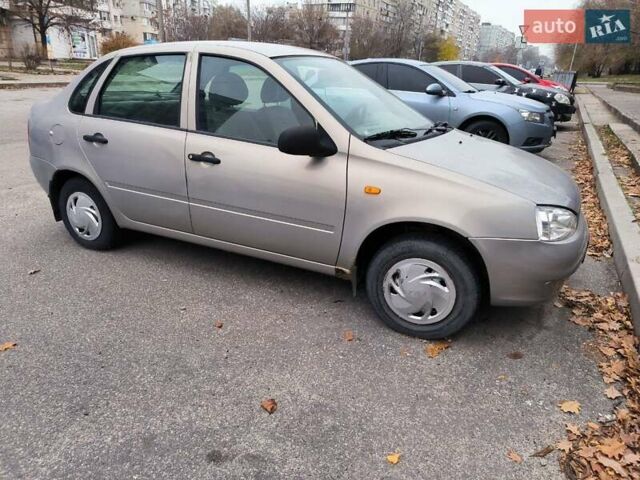 Бежевый ВАЗ Калина, объемом двигателя 1.6 л и пробегом 105 тыс. км за 1600 $, фото 2 на Automoto.ua