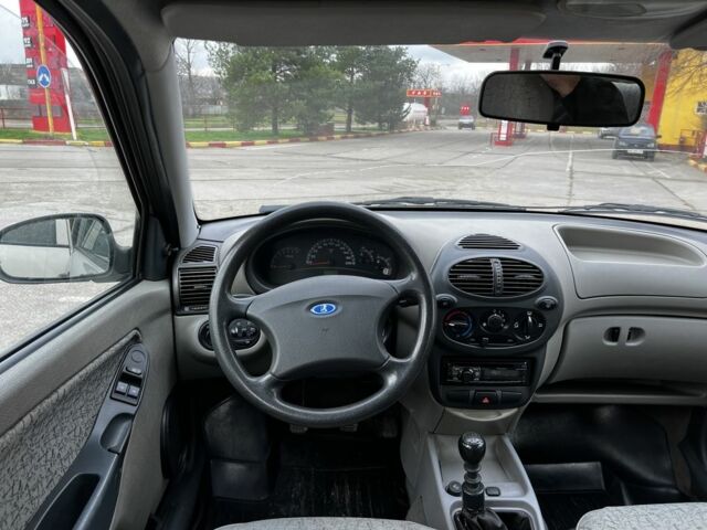 Бежевый ВАЗ Калина, объемом двигателя 1.6 л и пробегом 100 тыс. км за 2600 $, фото 10 на Automoto.ua