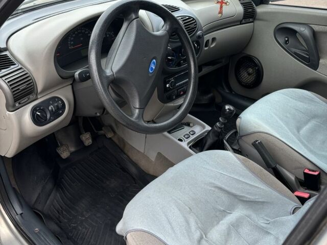 Бежевий ВАЗ Калина, об'ємом двигуна 1.6 л та пробігом 112 тис. км за 2750 $, фото 7 на Automoto.ua