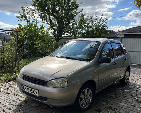 Бежевый ВАЗ Калина, объемом двигателя 1.6 л и пробегом 328 тыс. км за 2500 $, фото 1 на Automoto.ua