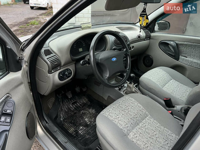 Бежевый ВАЗ Калина, объемом двигателя 1.6 л и пробегом 137 тыс. км за 1900 $, фото 8 на Automoto.ua