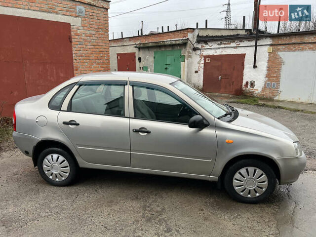 Бежевый ВАЗ Калина, объемом двигателя 1.6 л и пробегом 137 тыс. км за 1900 $, фото 5 на Automoto.ua