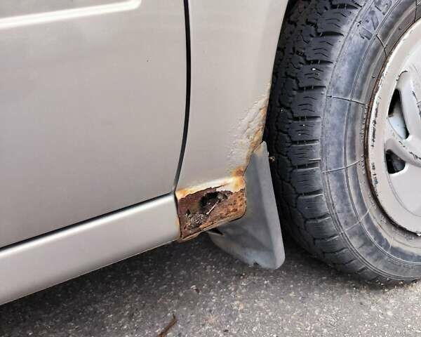 Бежевый ВАЗ Калина, объемом двигателя 1.6 л и пробегом 105 тыс. км за 1600 $, фото 6 на Automoto.ua